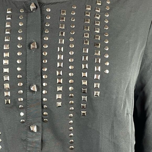 EUC Passports Womens Black 3/4 Sleeve Top with a Studded Pattern in Front Size M - Picture 2 of 8